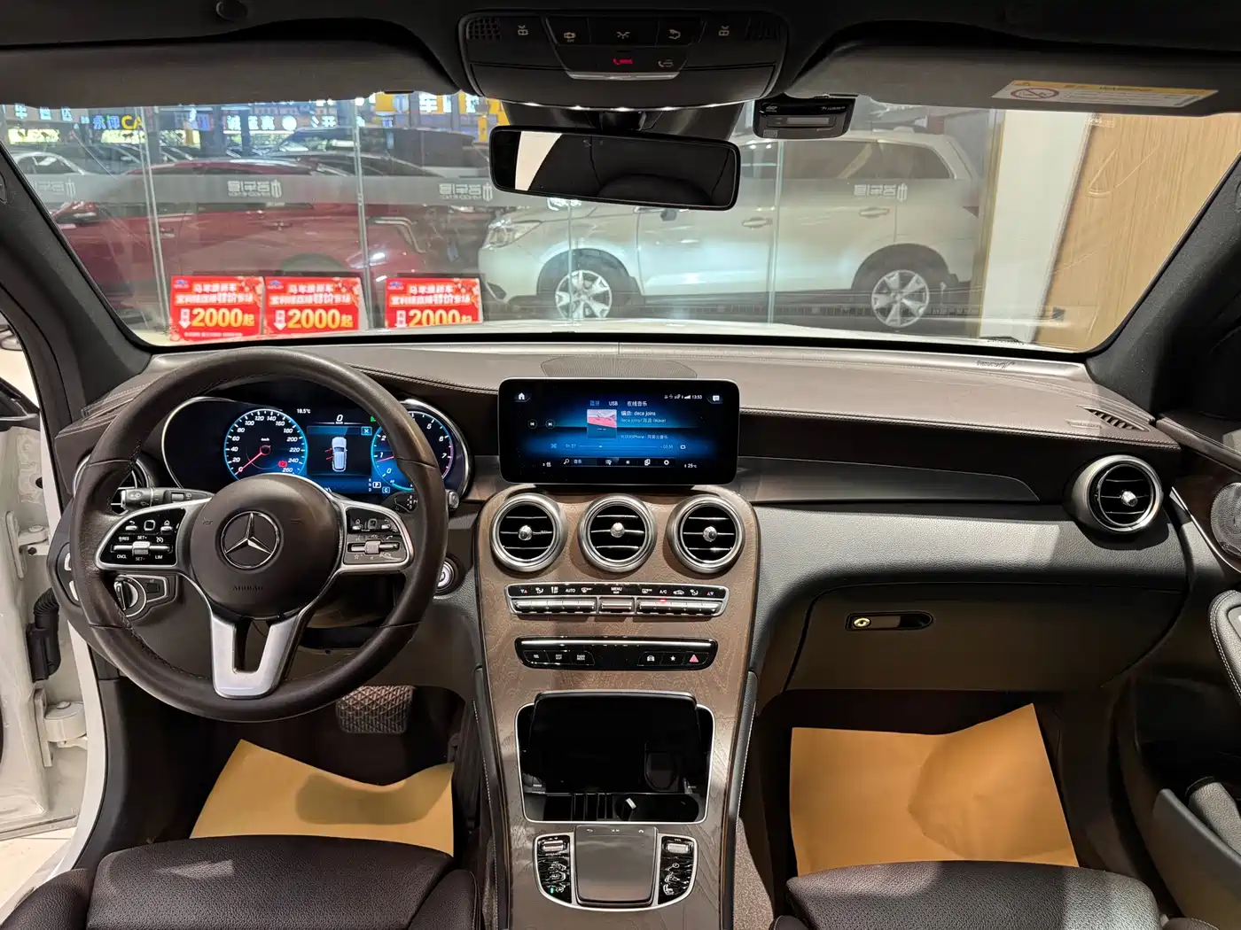 Mercedes-Benz GLC 2020 Facelift GLC 300 L 4MATIC Dynamic фото 12