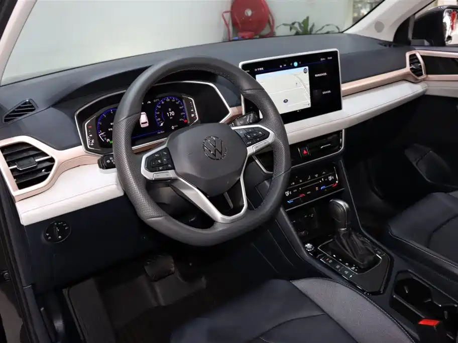 VOLKSWAGEN TUYUE