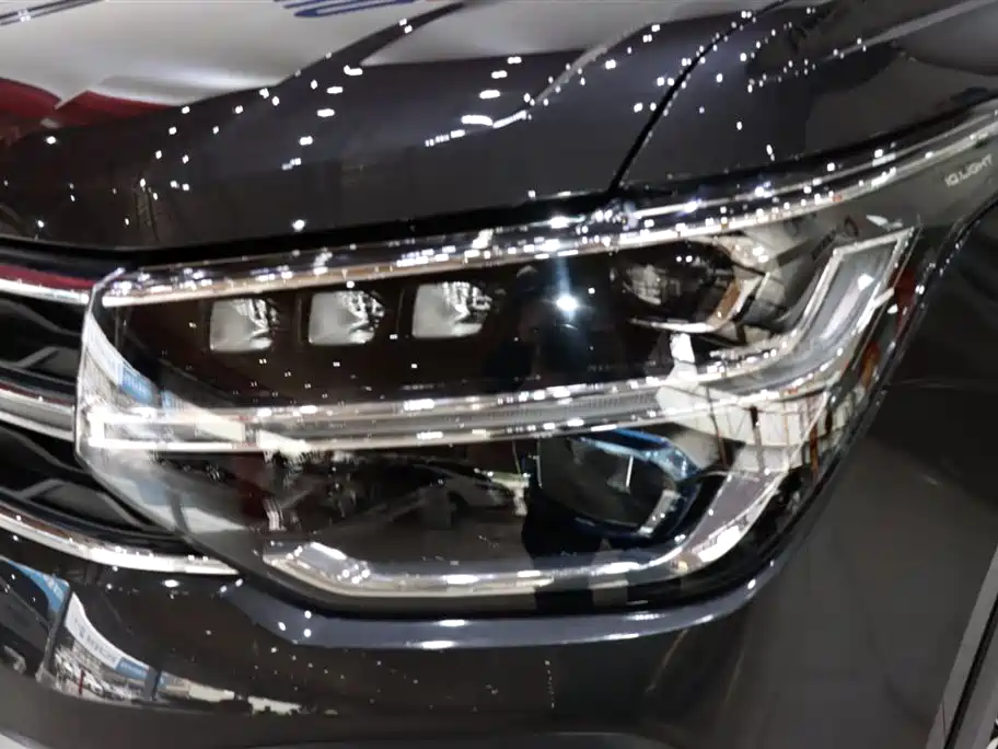 VOLKSWAGEN TUYUE