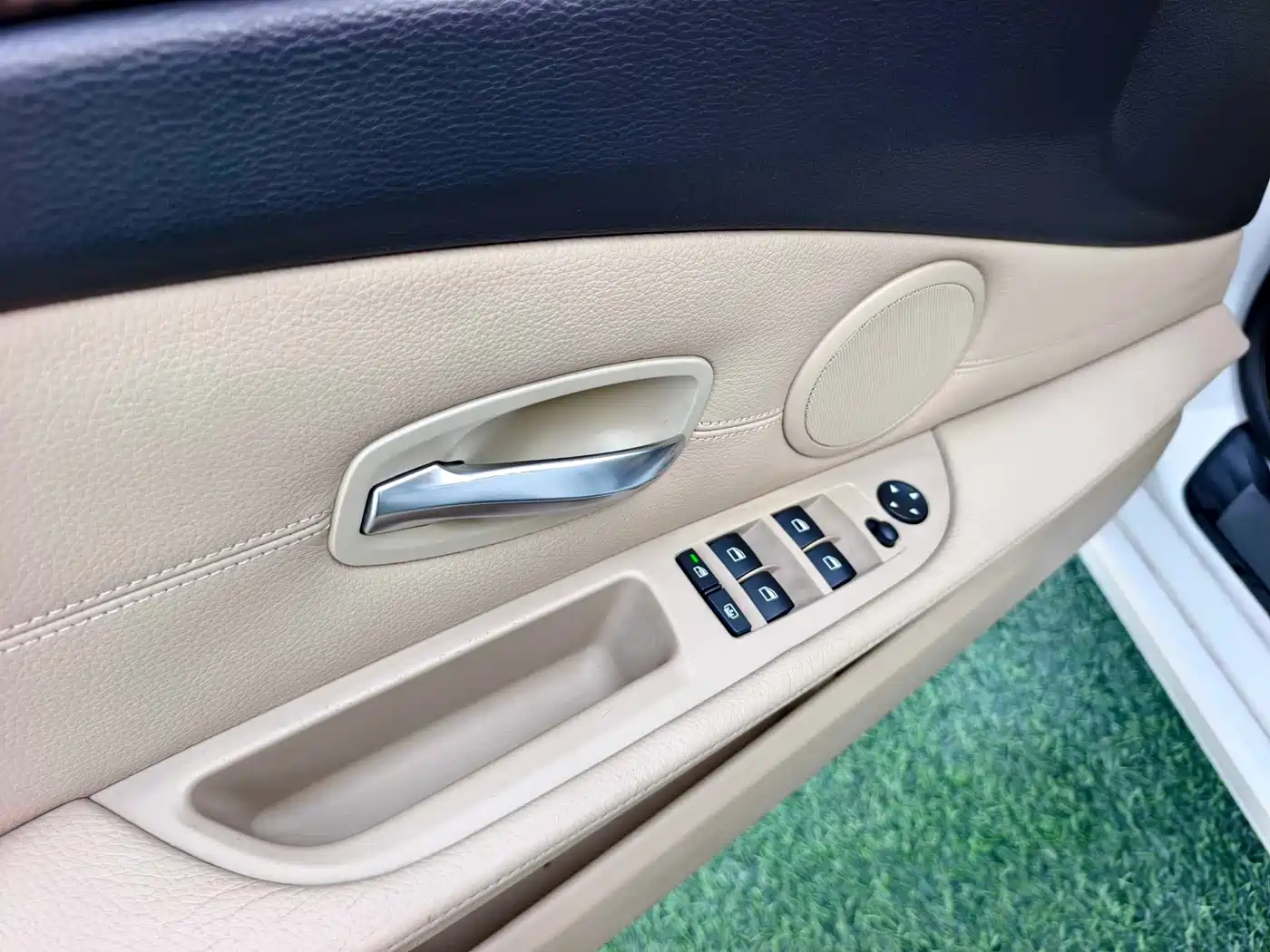 BMW 5 Series 2010 520Li Luxury фото 11