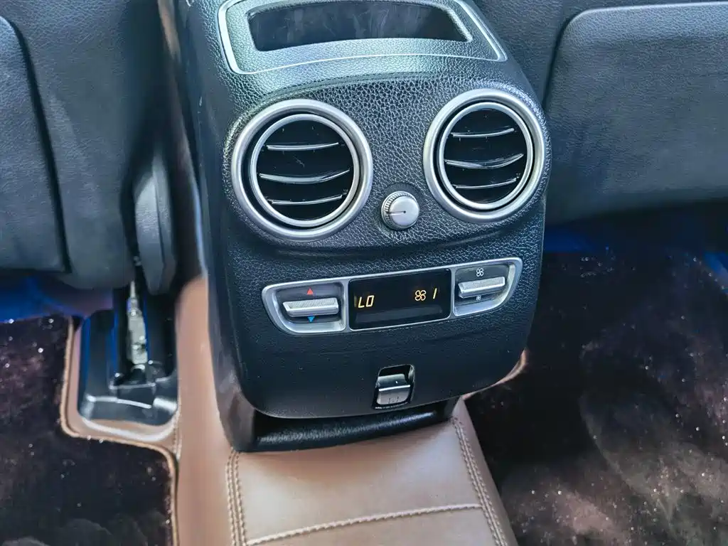 Mercedes-Benz GLC 2021 GLC 260 L 4MATIC Luxury фото 33