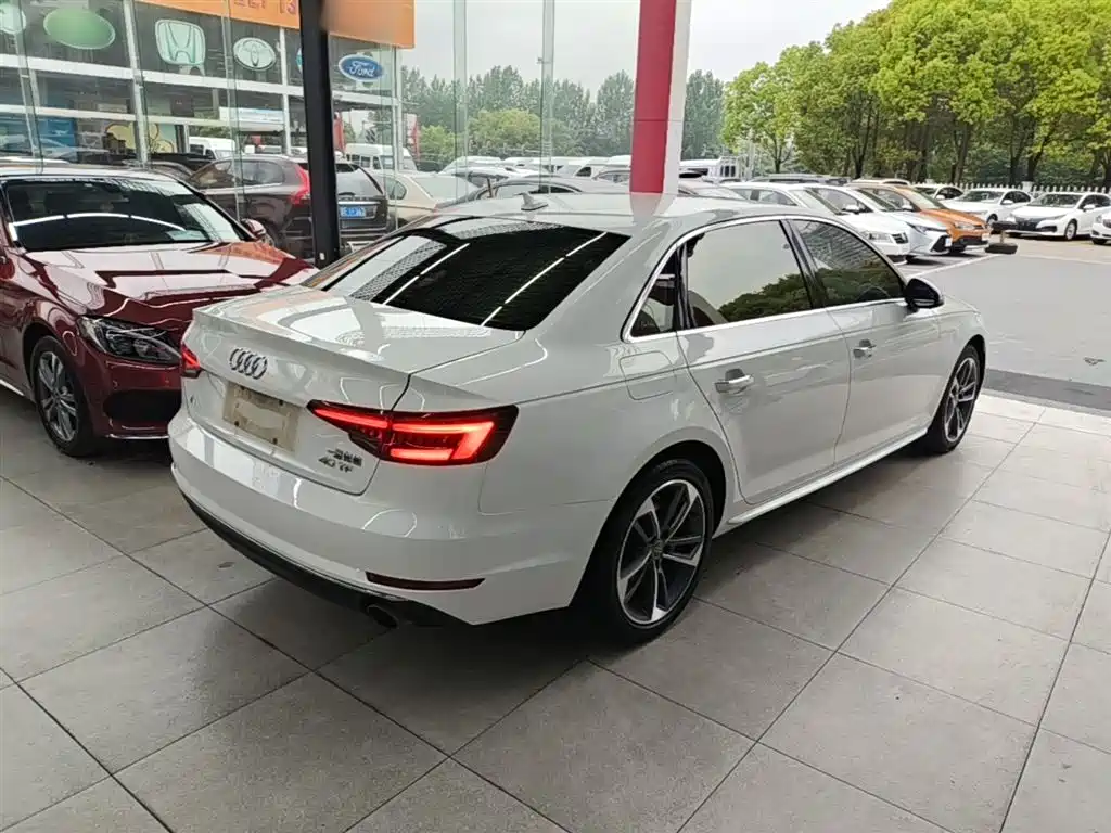 Audi A4L 2018 30th Anniversary 40 TFSI Progressive фото 7