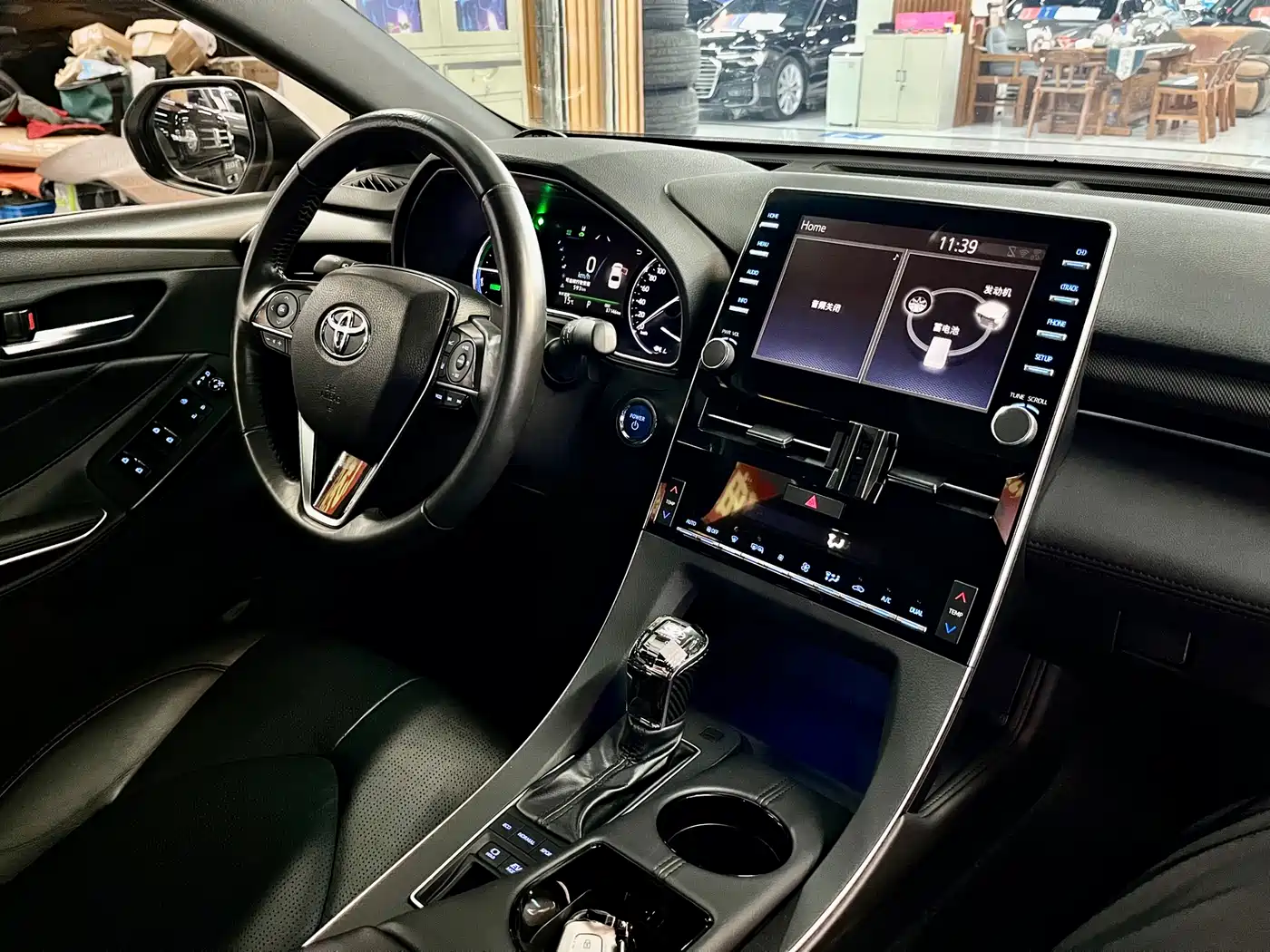 Toyota Avalon 2019 Hybrid 2.5L Luxury Edition China VI фото 14