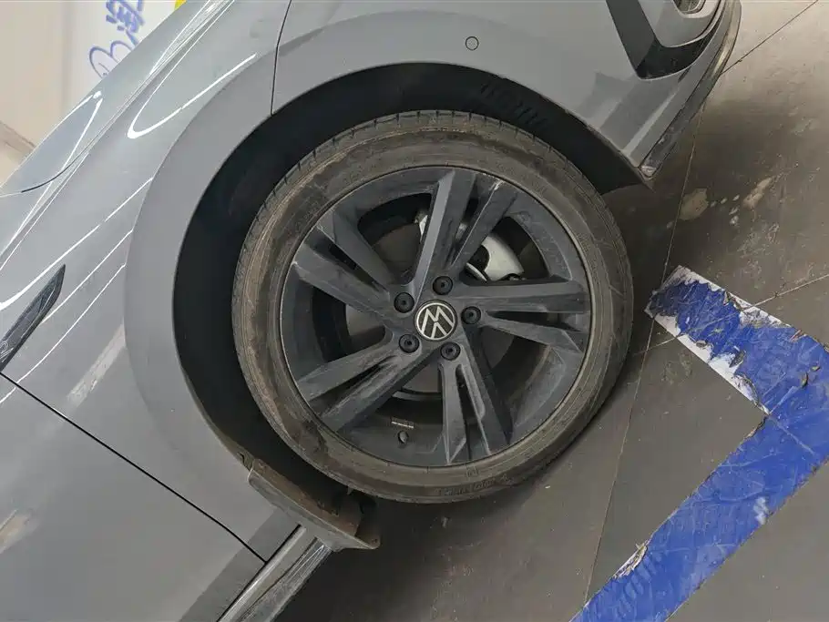 Volkswagen Golf 2021 280TSI DSG R-Line фото 6