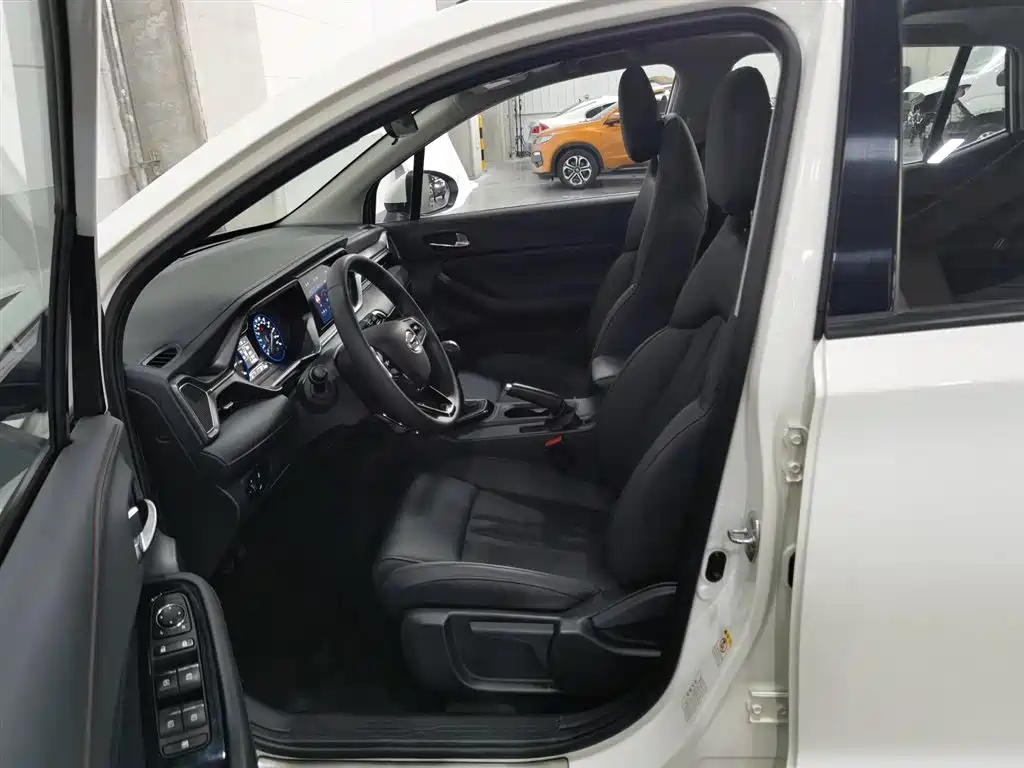 GAC Trumpchi Trumpchi GS4 2020 270T Manual Elite Version фото 10