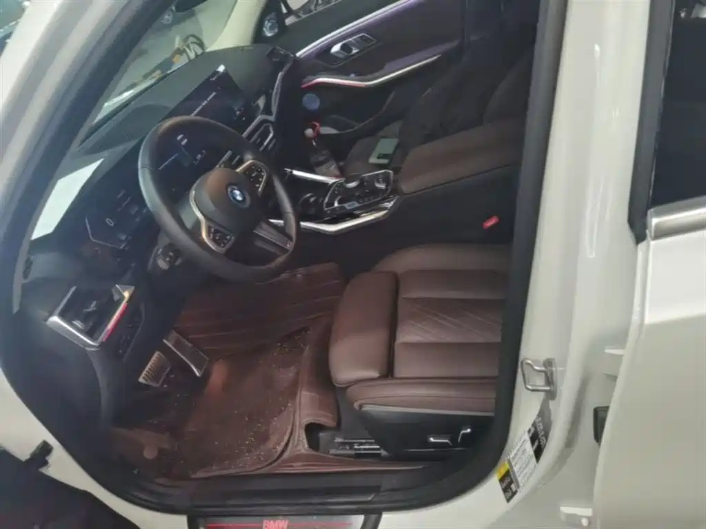 BMW i3 2024 eDrive 35 L фото 15