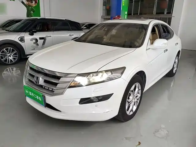  Honda Crosstour 2011 3.5L Prestige Edition