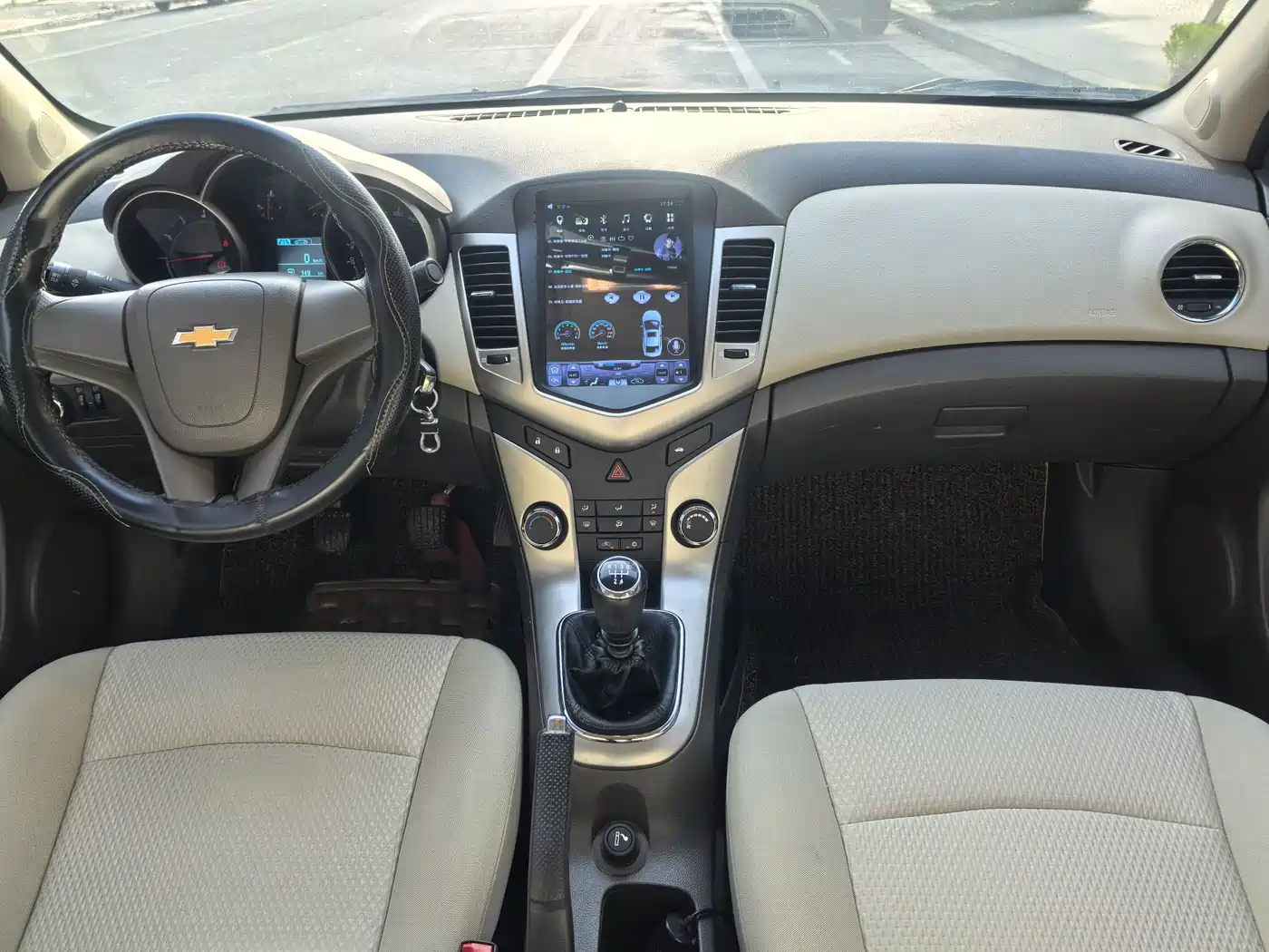 Chevrolet Cruze 2015 1.5L Classic SL MT фото 9