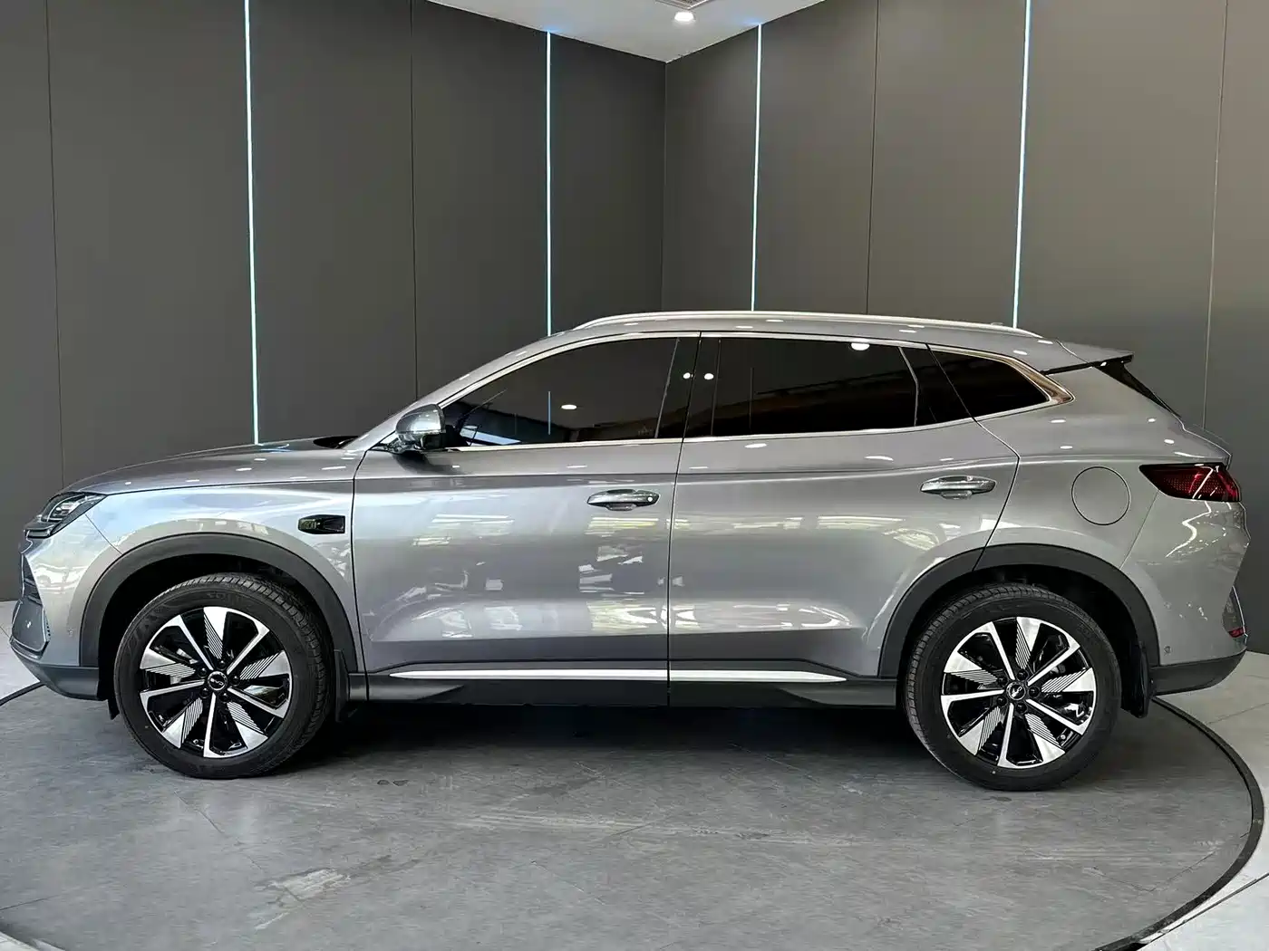 BYD Song PLUS PHEV 2025 2025 DM-i Smart Driving Edition 112KM Honor