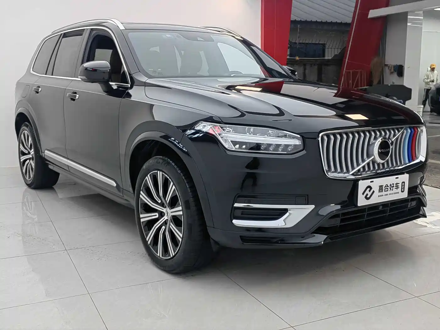 VOLVO XC90