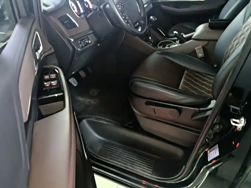 Dongfeng Fengxing Fengxing M7 2022 2021 1.8T Manual Luxury