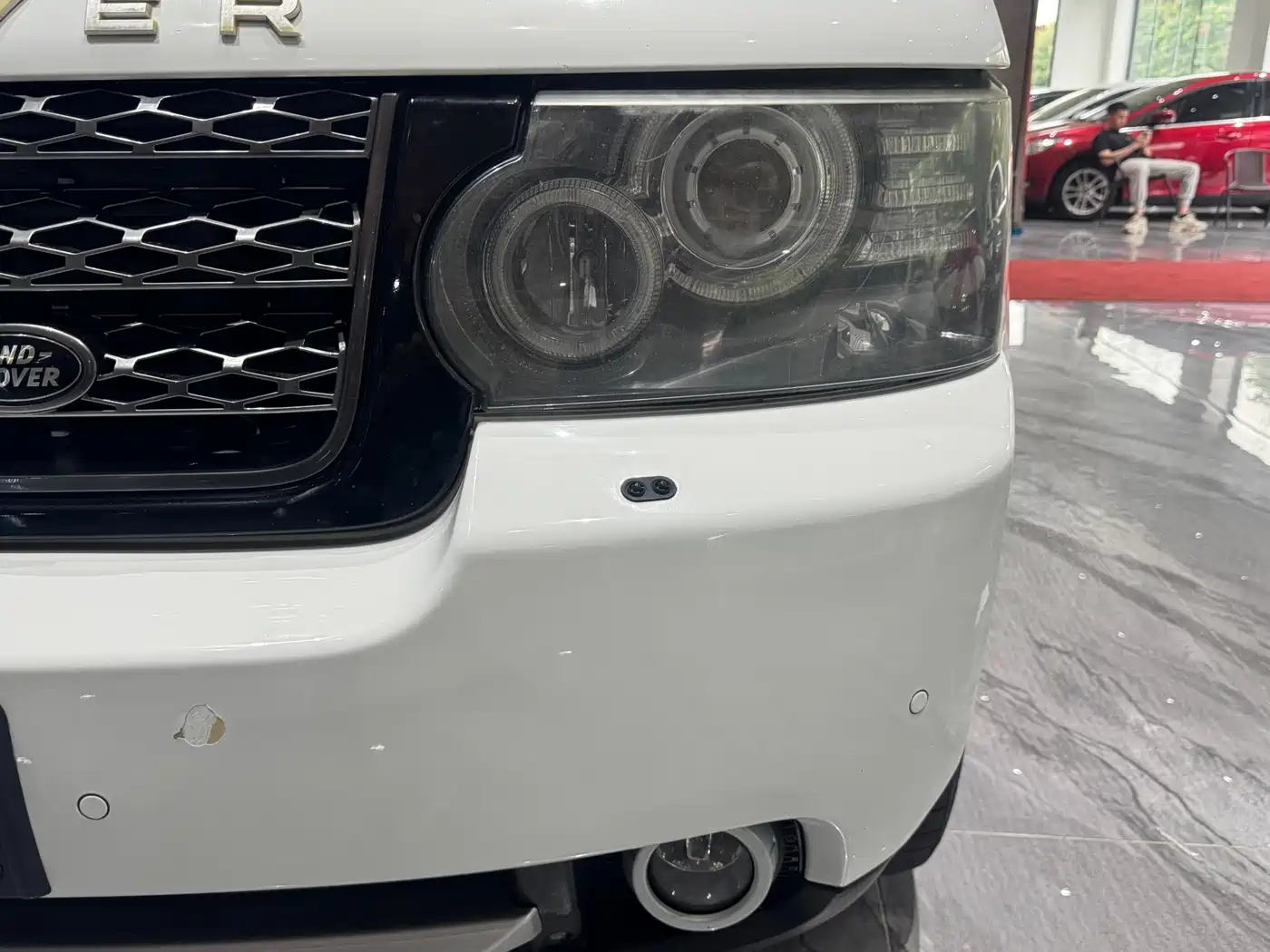 Land Rover Range Rover 2011 5.0 SC V8 фото 28