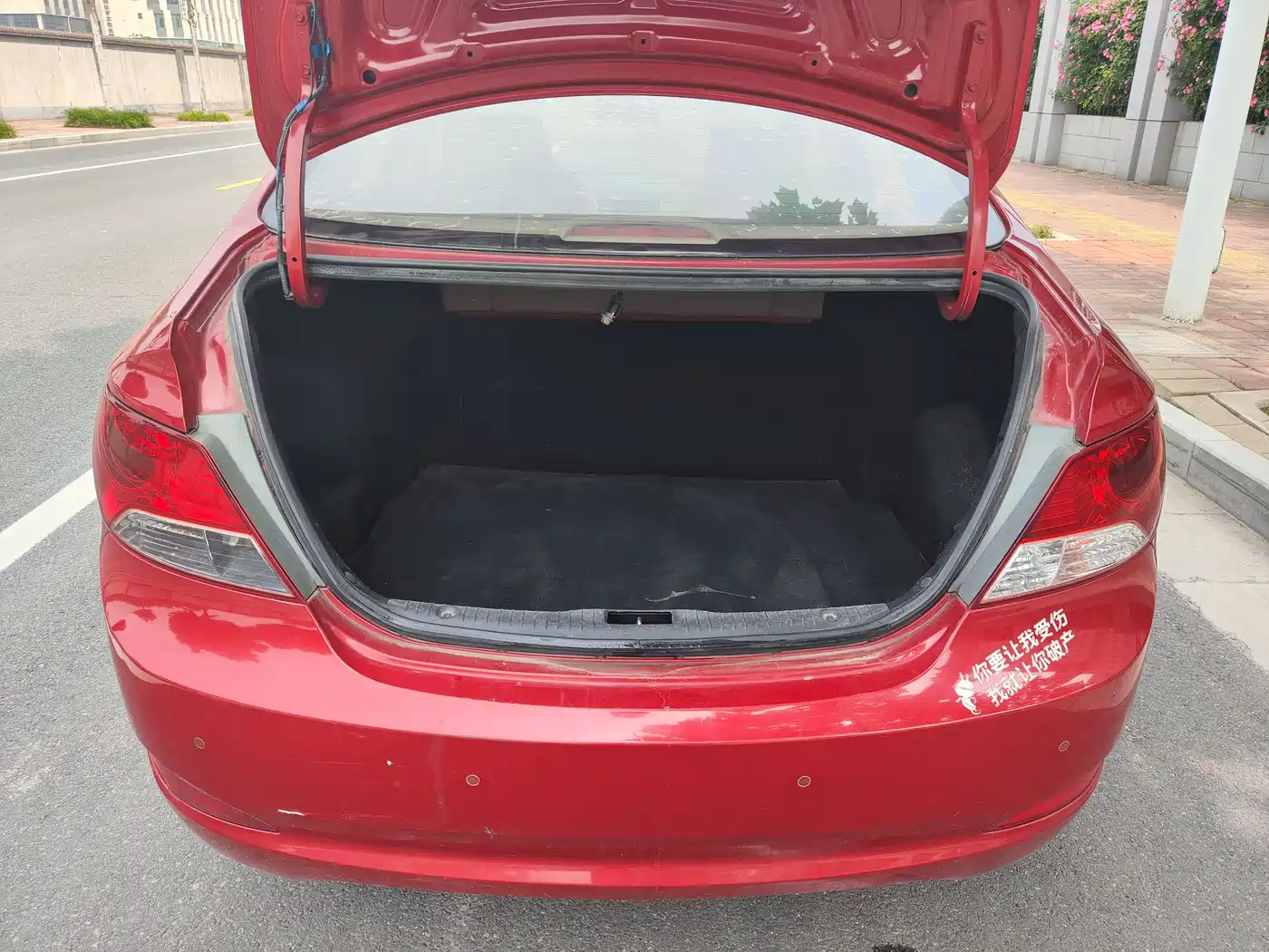 Hyundai Verna 2010 Sedan 1.4L Automatic Fashion GT фото 18