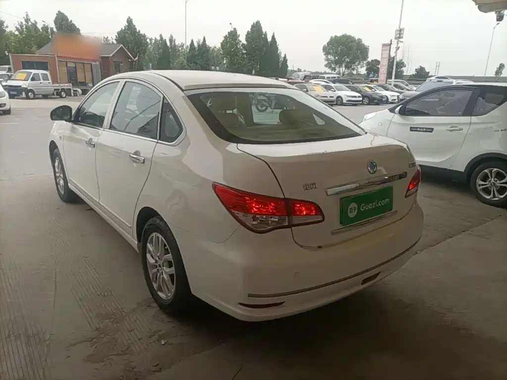 Dongfeng Junfeng E11K 2021 2019 Standard Edition