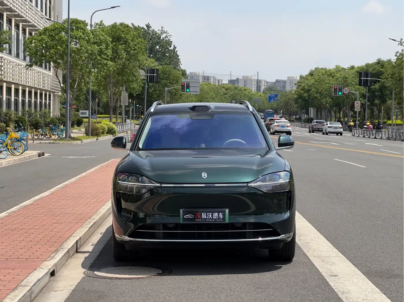 AITO Wenjie AITO M9 2026 Extended Range Ultra Edition 52kWh 6-seater фото 2