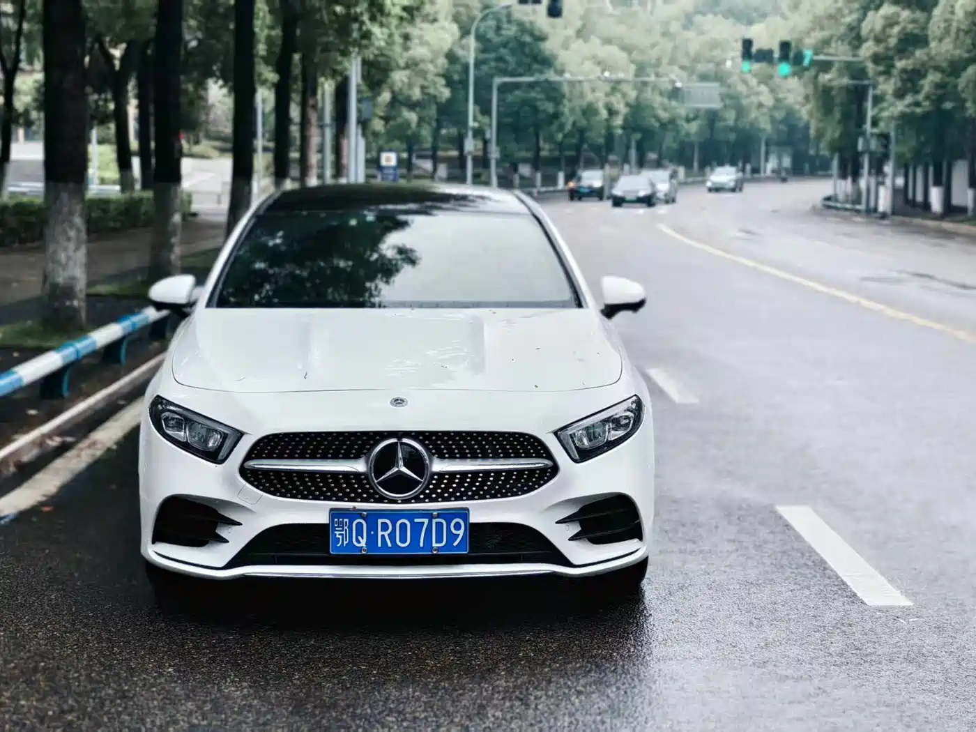 Mercedes-Benz A-Class 2021 A 200 L Sport Sedan Fashion Edition фото 2