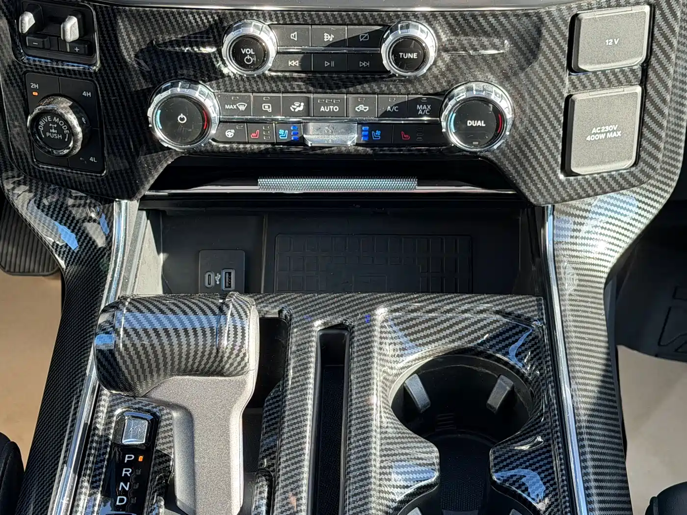 FORD F-150 RAPTOR