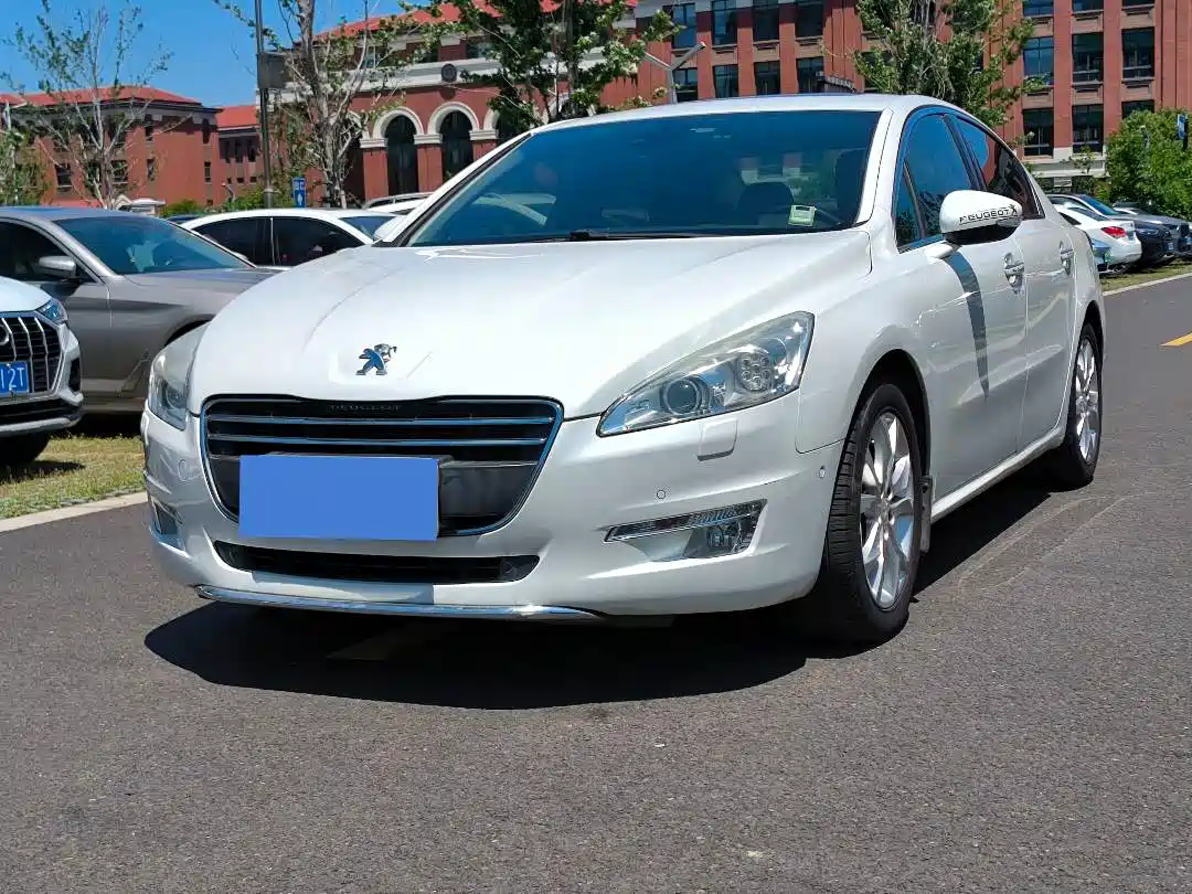 Peugeot 508 2013 2.3L Roland Garros Edition