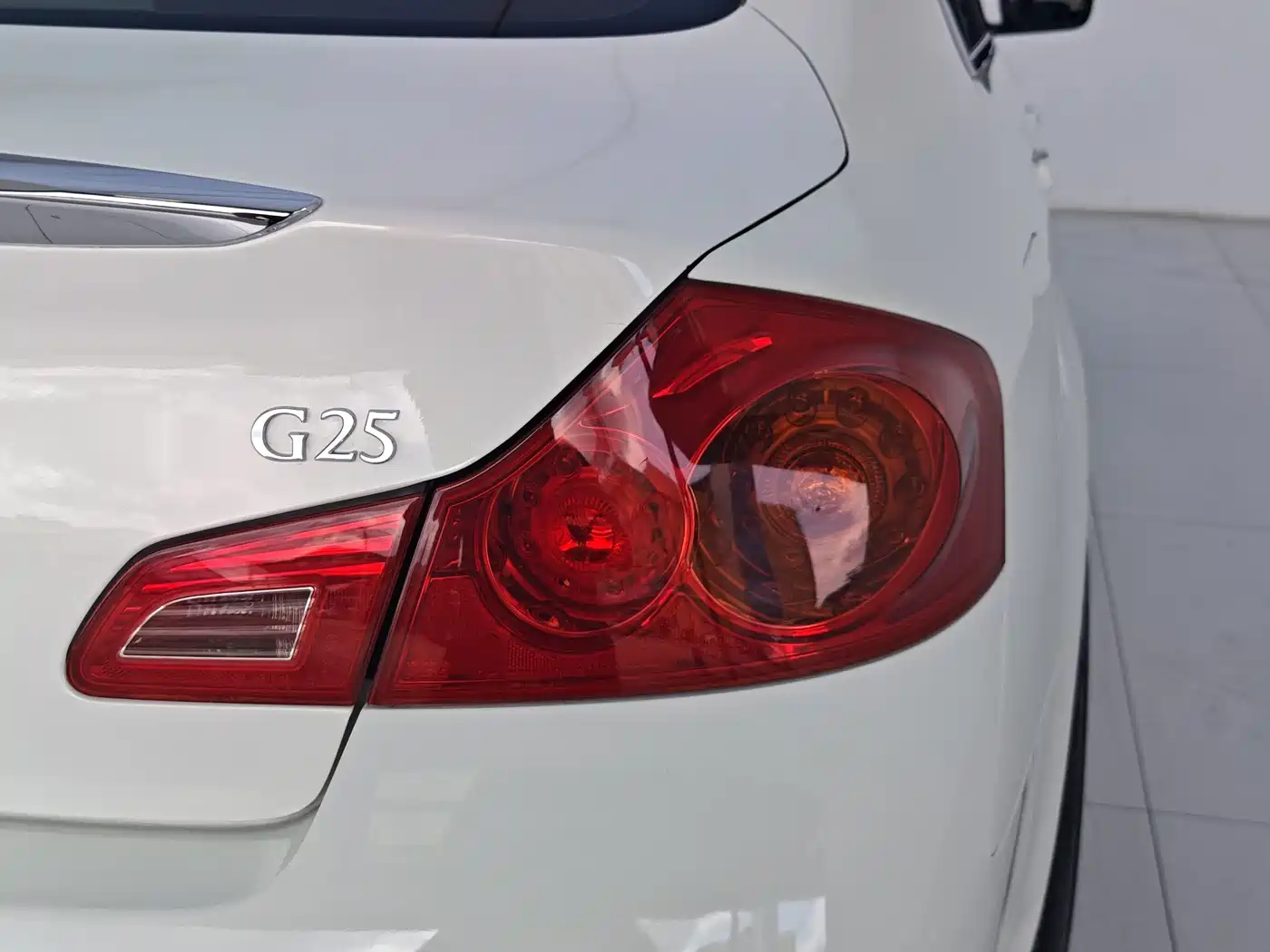 Infiniti G Series 2012 2010 Model G25 Sedan Luxury Sport Edition
