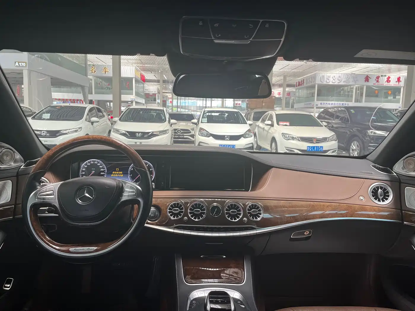 Mercedes-Benz S-Class 2016 S 320 L Luxury фото 7