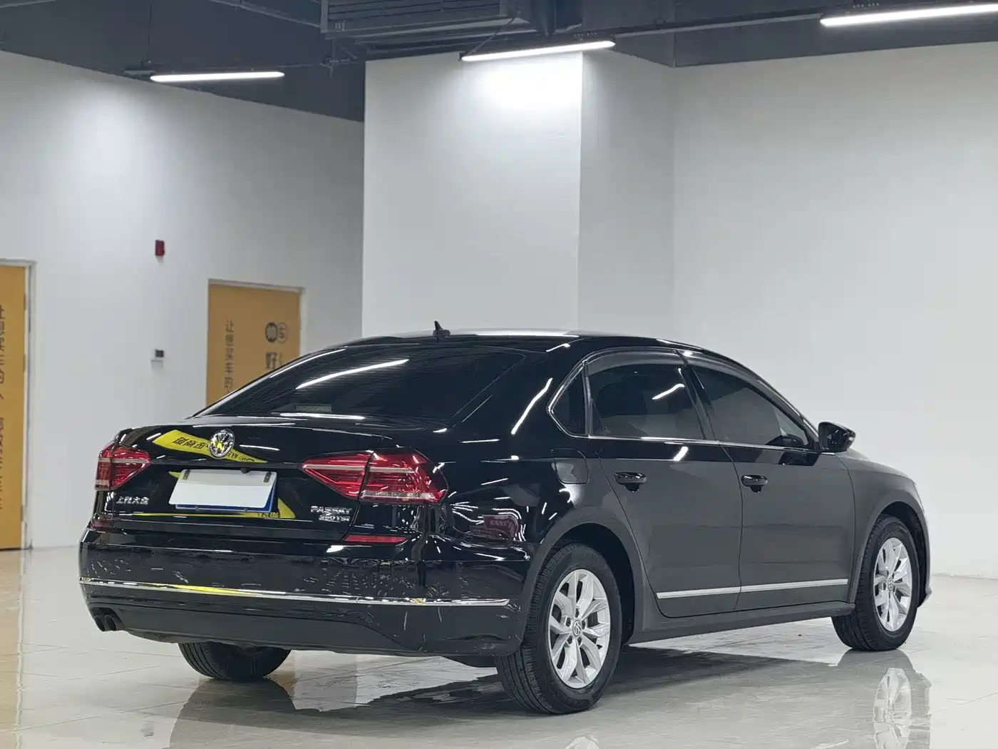 Volkswagen Passat 2017 280TSI DSG Prestige фото 7