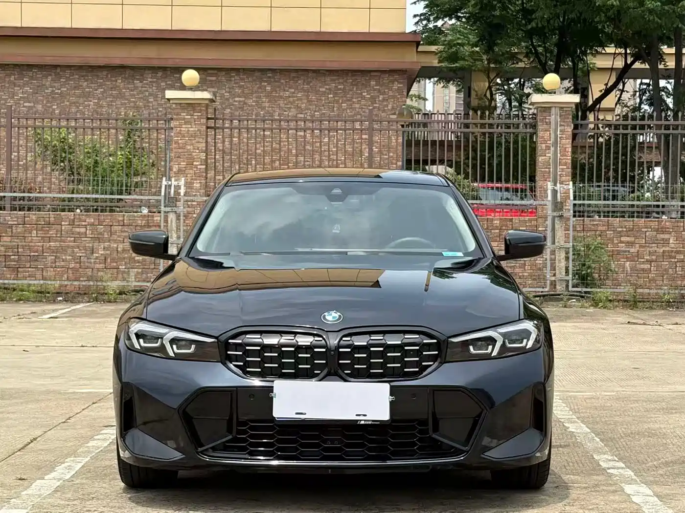 BMW 3 Series 2024 325Li M Sport Shadowline Package фото 2