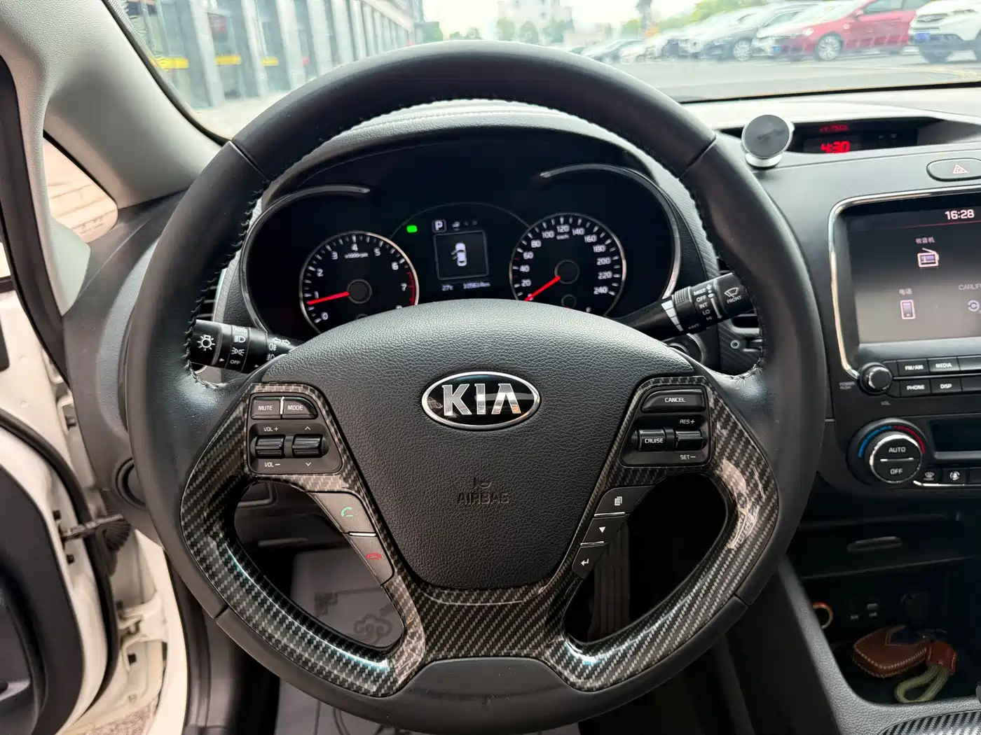 Kia K3 2017 1.6L Automatic 15th Anniversary Special GLS фото 8