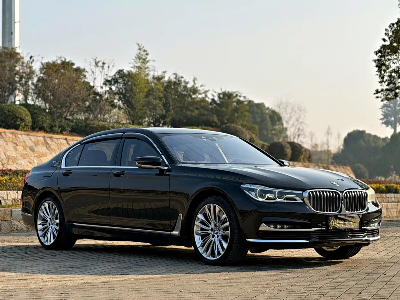 BMW 7 SERIES