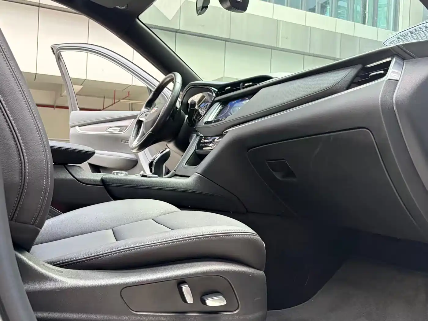 Cadillac XT6 2020 28T 7-Seater Trend Edition фото 6