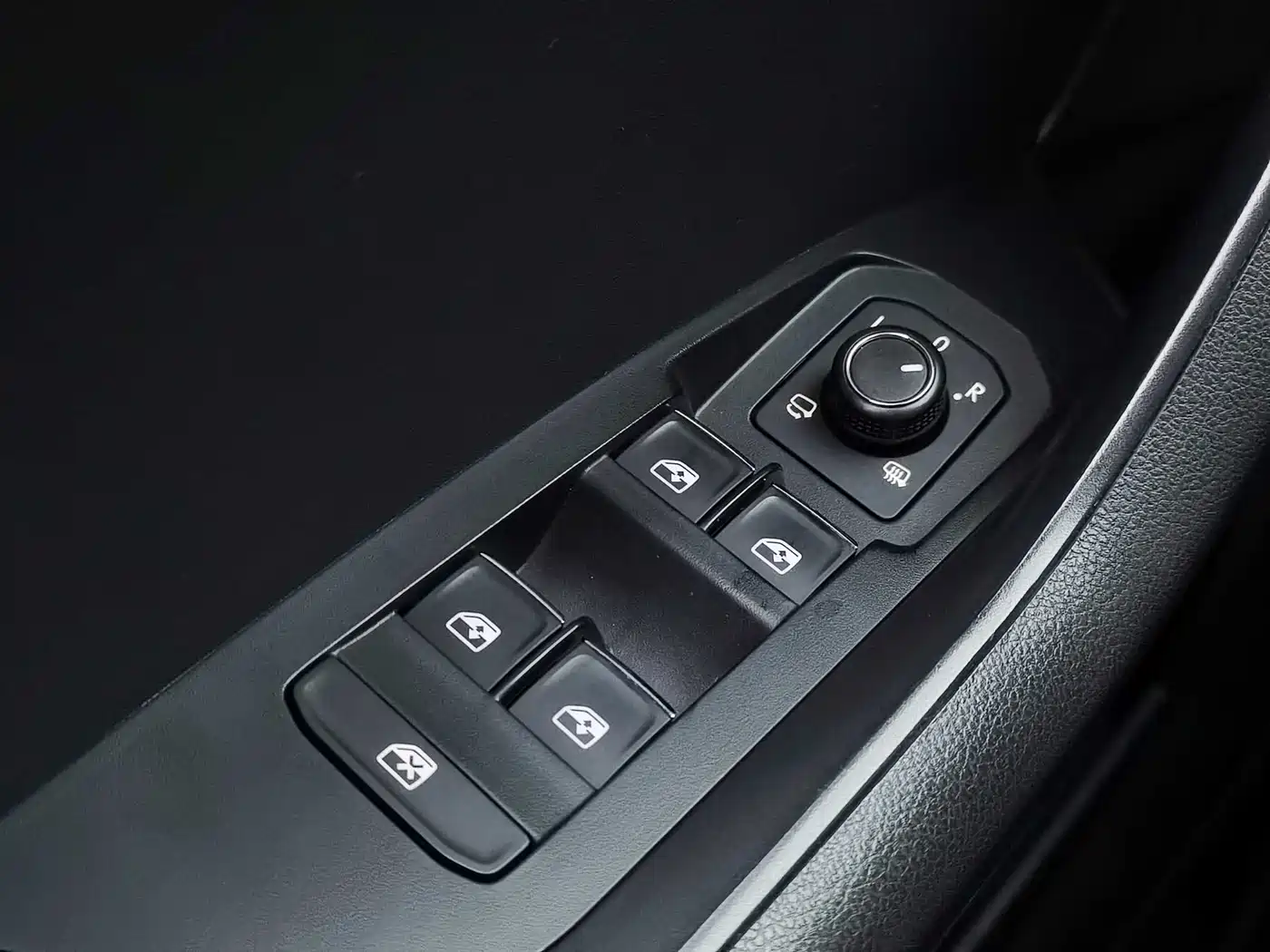 Škoda Kodiaq 2018 Facelift TSI330 5-seat 2WD Premium Luxury Edition фото 17