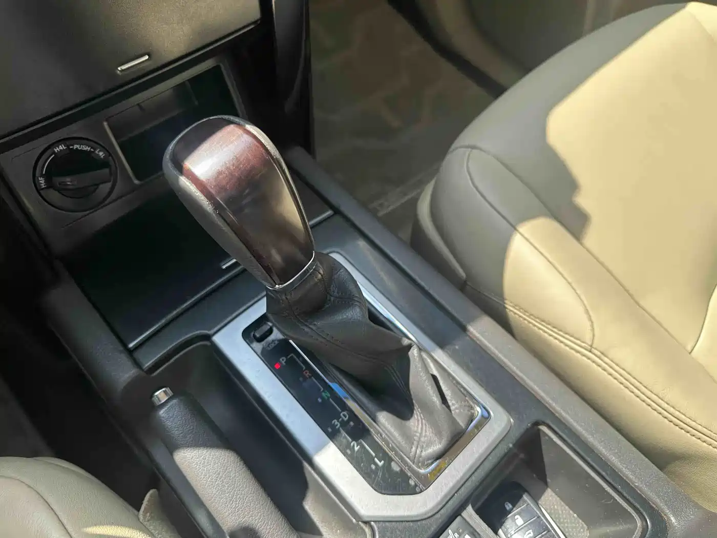 Toyota Prado 2015 2.7L Automatic Standard фото 12