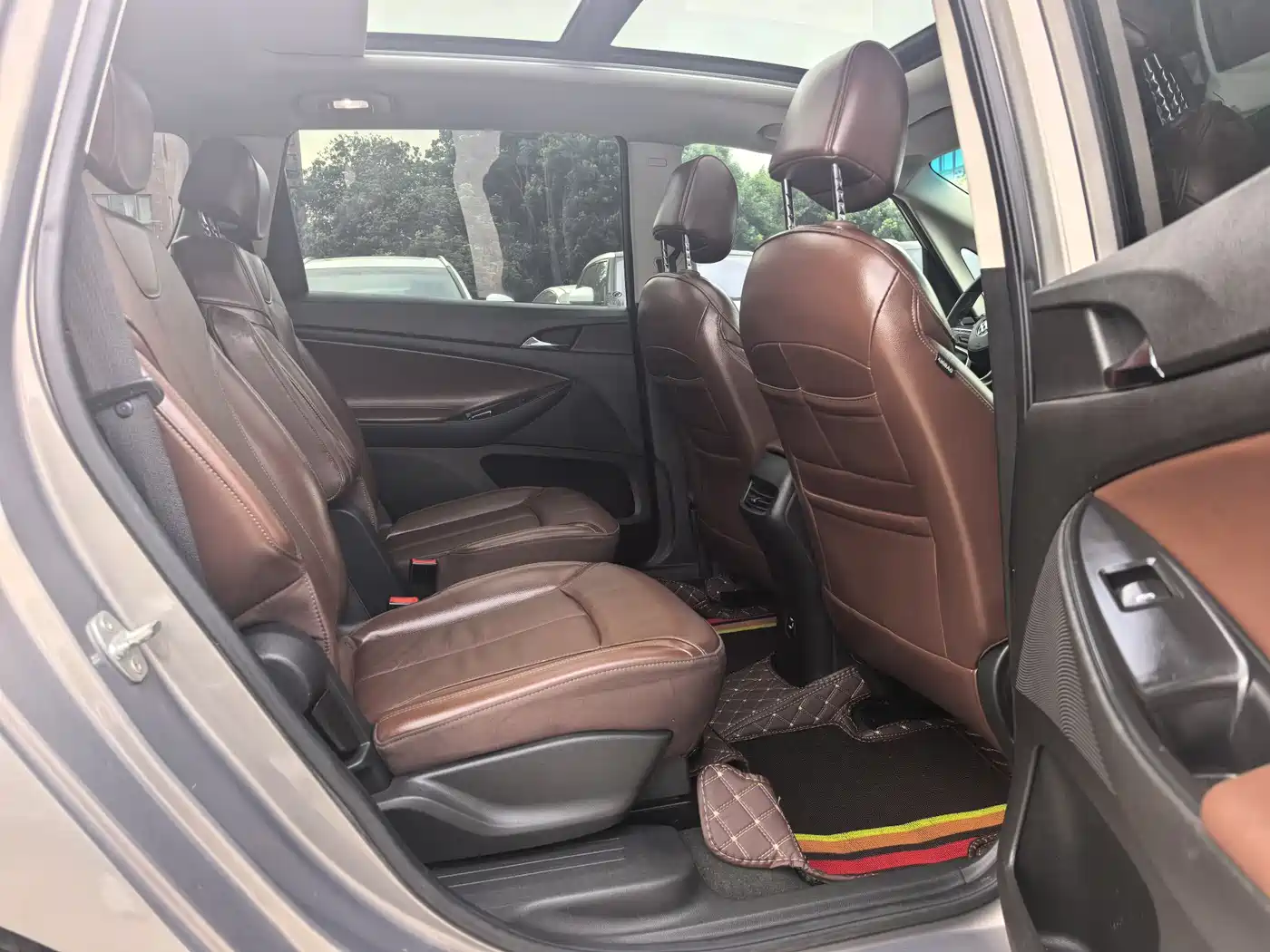 Фото 8 - Buick GL6