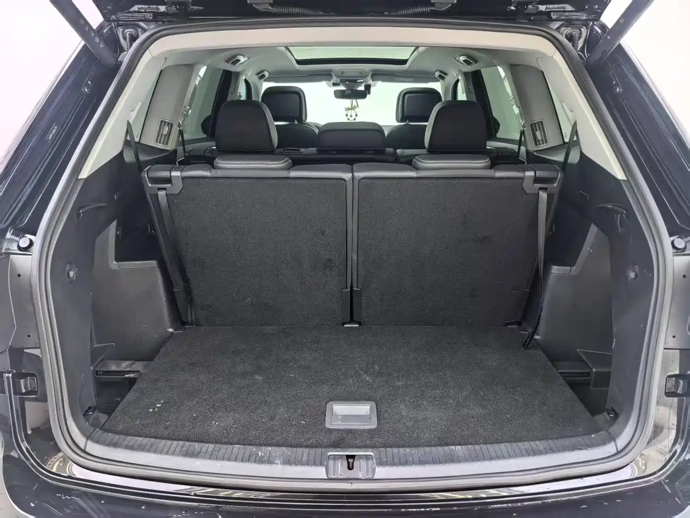 Volkswagen Teramont 2025 380TSI 4WD Outstanding Edition фото 30