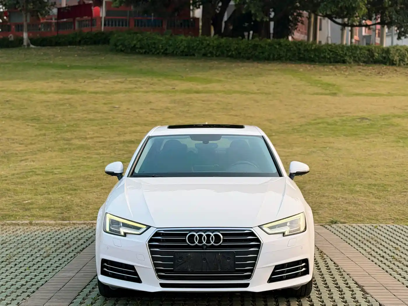 Audi A4L 2018 30th Anniversary 40 TFSI Progressive фото 2