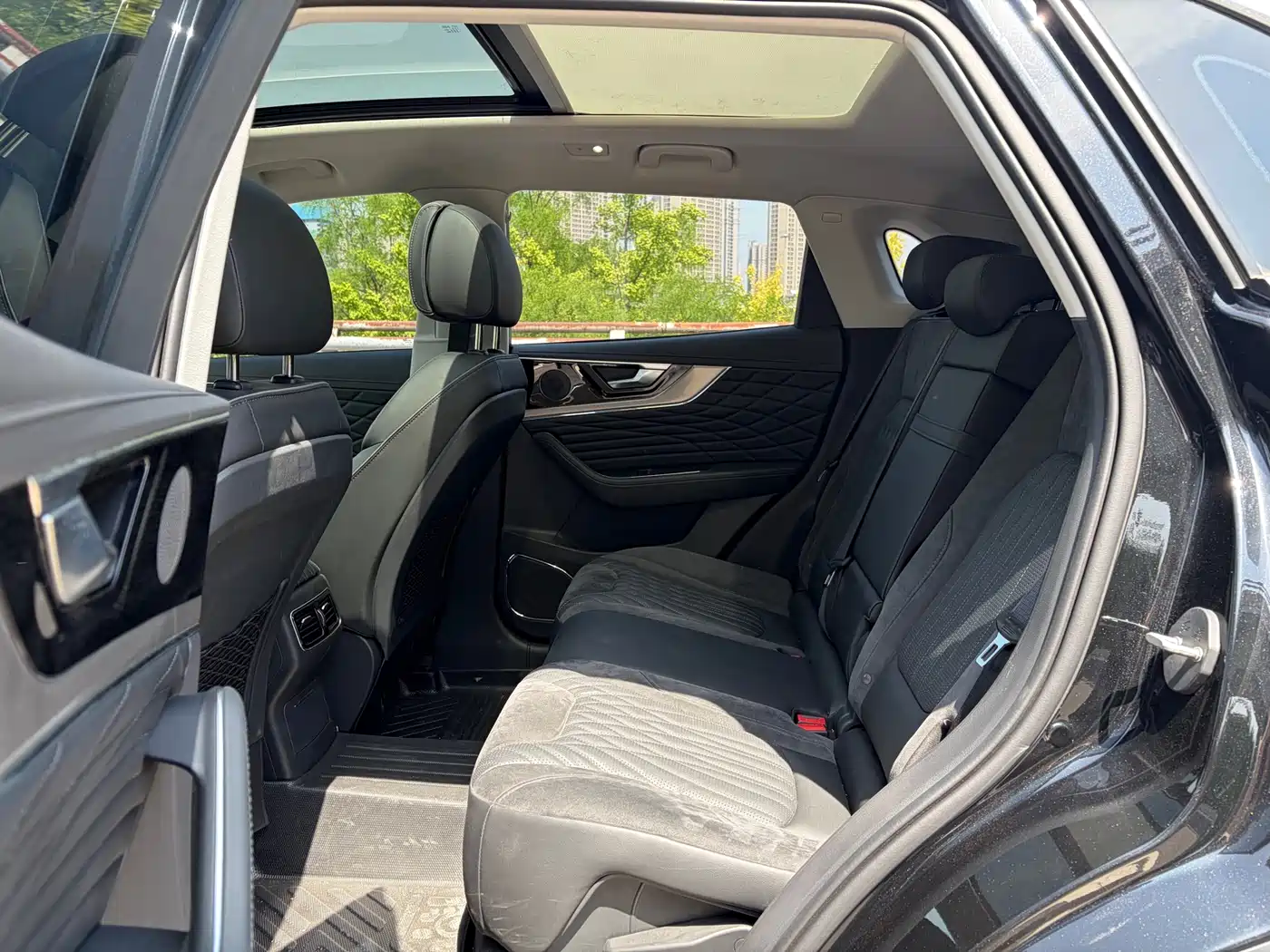 Hongqi HS5 2022 2.0T Smart Connect Premium Edition фото 6