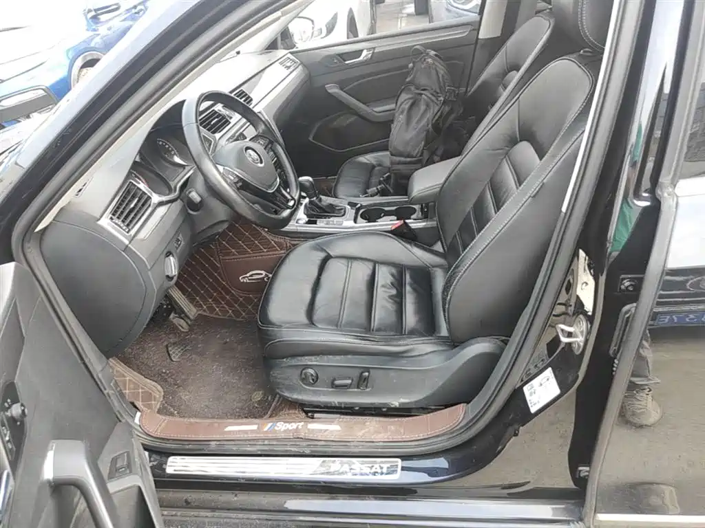 Volkswagen Passat 2017 330TSI DSG Prestige фото 15