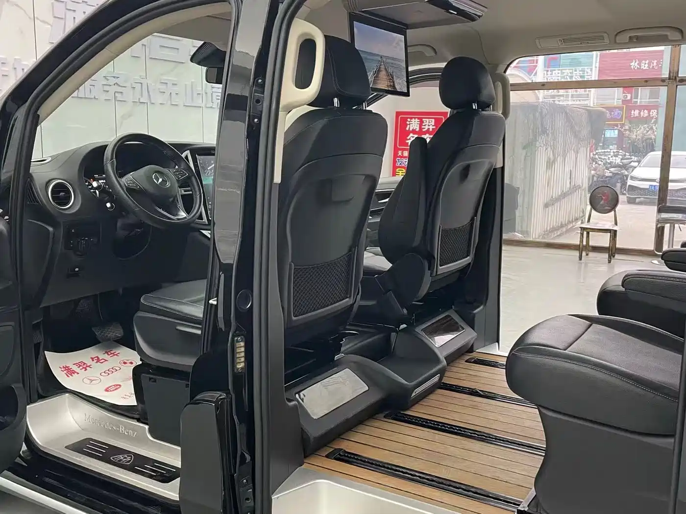Mercedes-Benz Vito 2018 2.0T Elite Edition 7-Seater China V фото 13