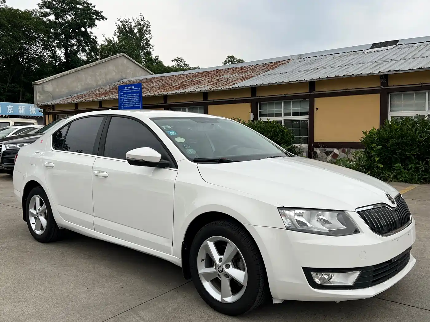 Škoda Octavia 2015 1.6L Automatic逸杰版 фото 3