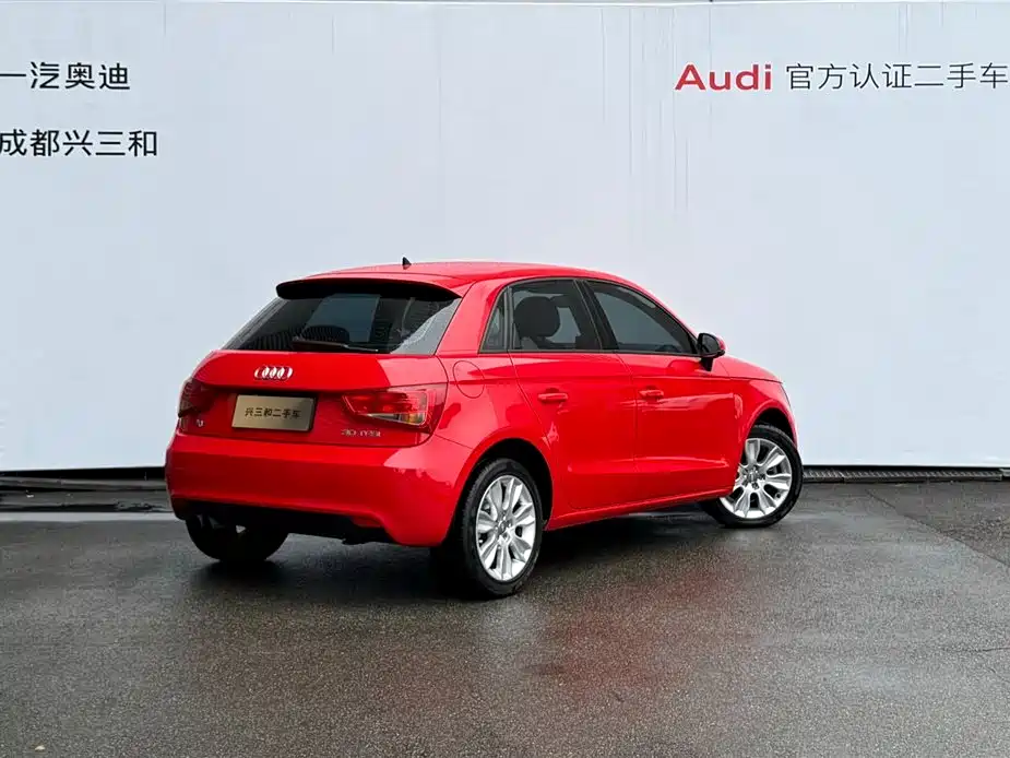 Audi A1 2014 30 TFSI Sportback Fashion фото 4