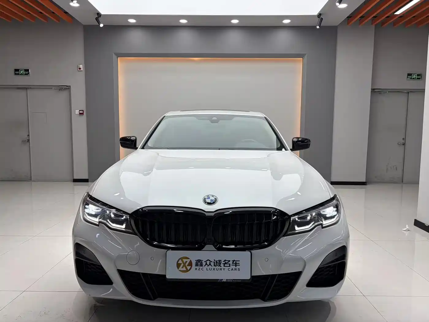 BMW 3 Series 2020 Facelift 325i M Sport Night Edition фото 2