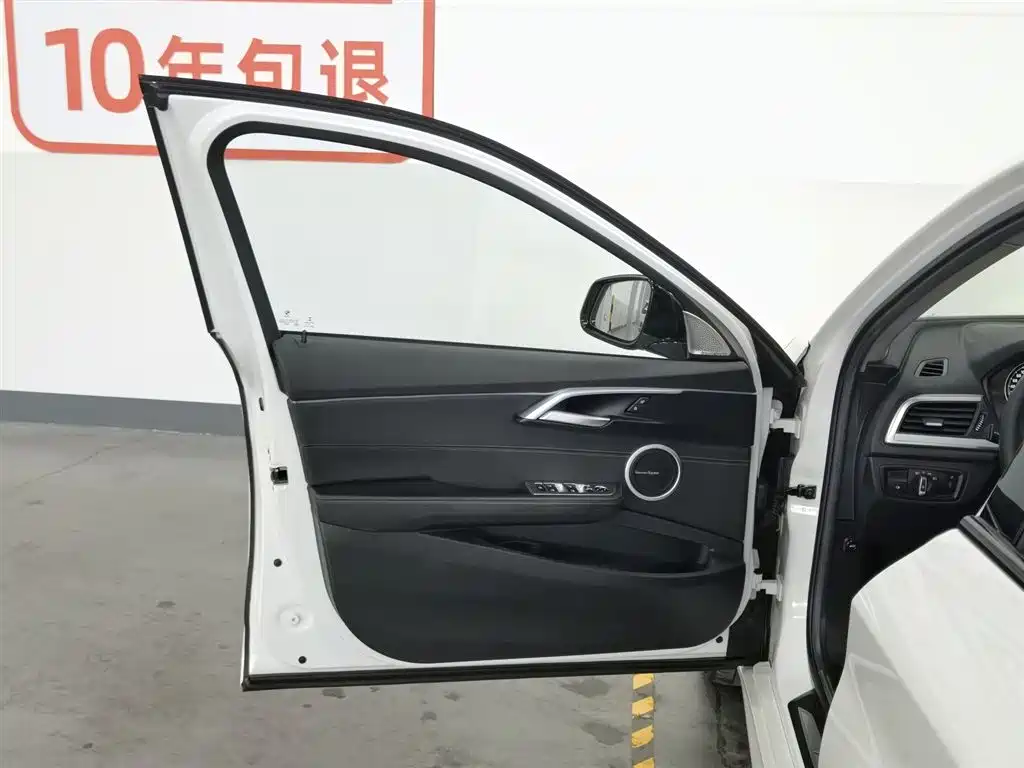 BMW 1 Series 2020 Model 120i M Sport Package фото 8