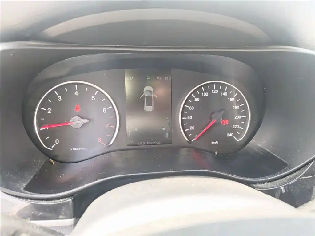 BYD Song MAX 2017 1.5T Auto Smart Connect Premium 7-seater фото 12