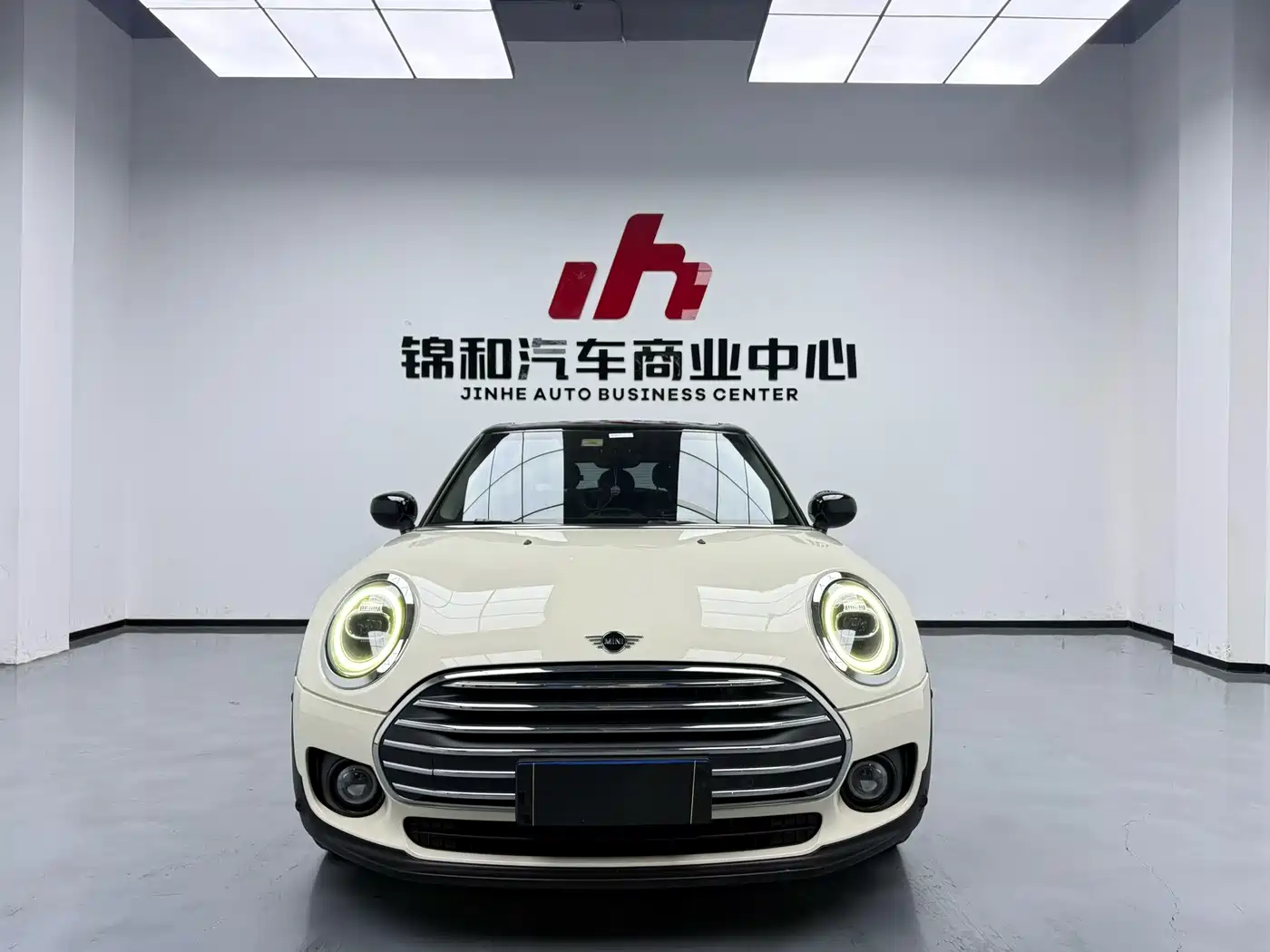 Фото 1 - MINI CLUBMAN