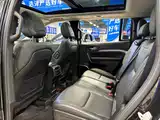 Фото 9 - Jeep Grand Commander