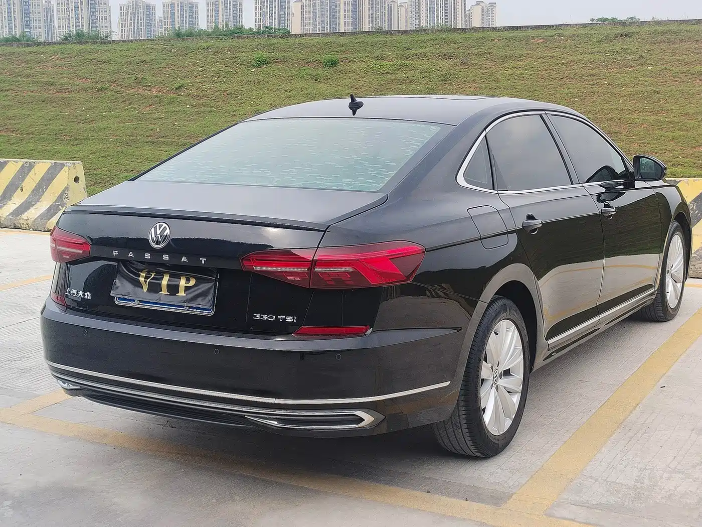 Volkswagen Passat 2019 330TSI Elite Version China VI фото 9