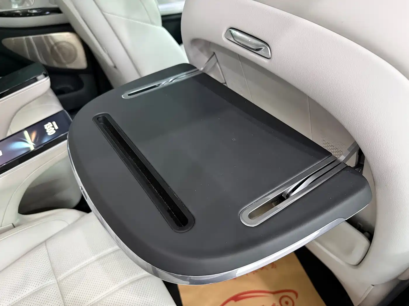 Voyah Auto Voyah Dreamer 2025 PHEV AWD Flagship Kunpeng Edition фото 13