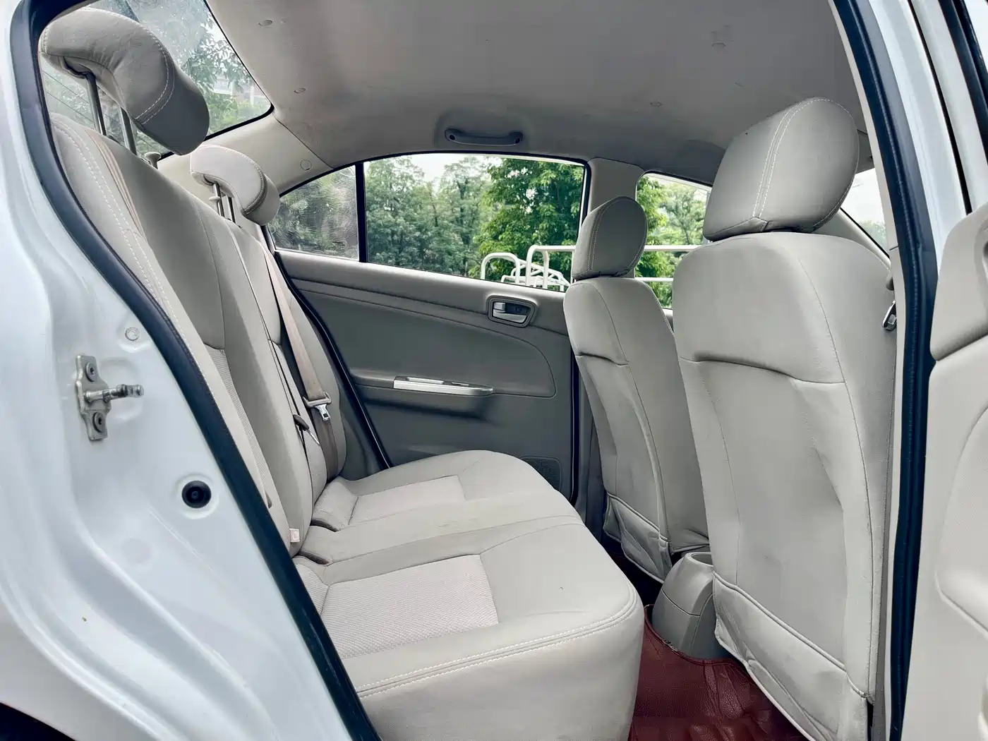 Changan Yuexiang V3 2016 2015 1.4L Manual Cozy Model China IV