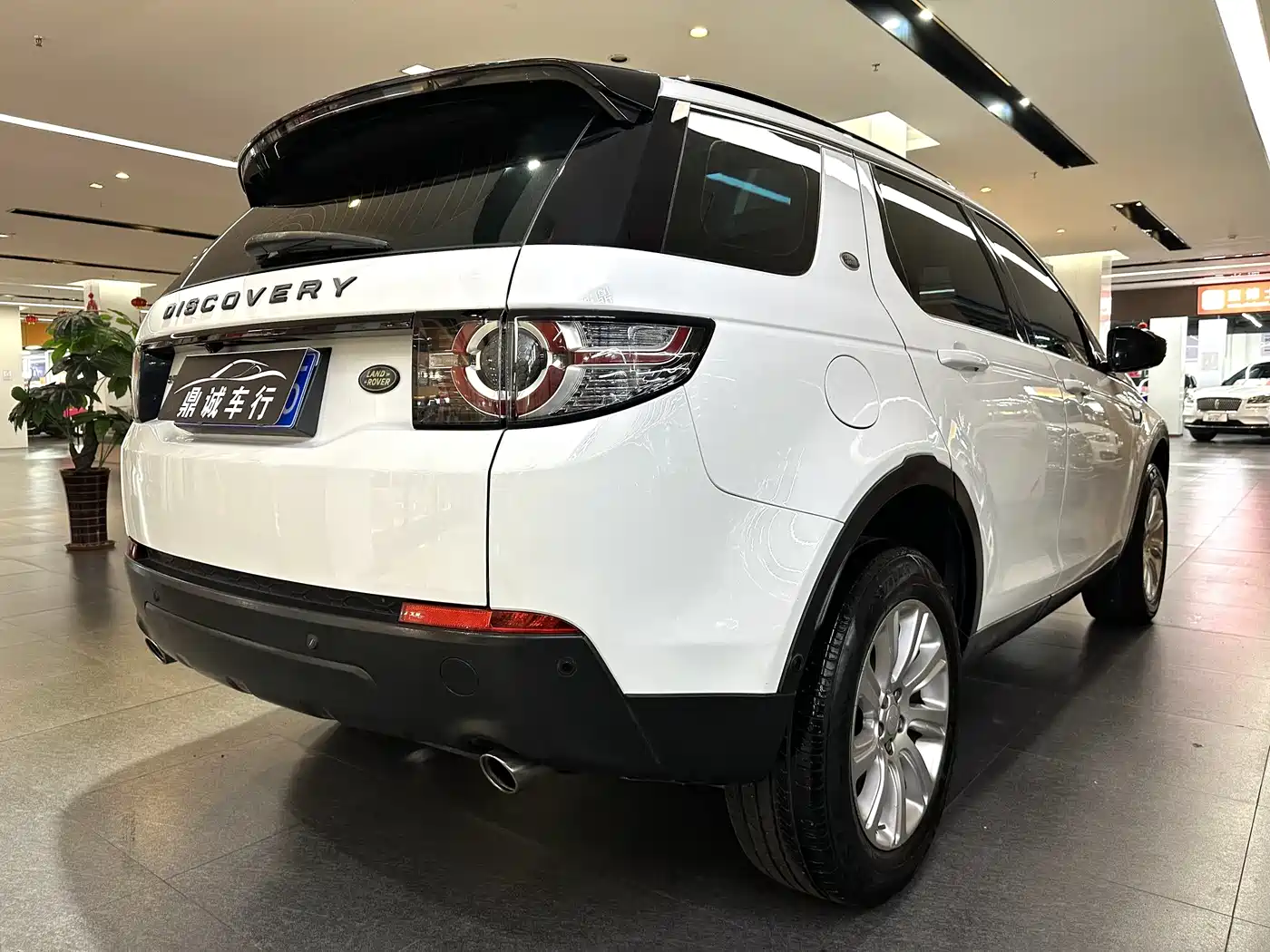 Фото 7 - Land Rover Discovery Sport