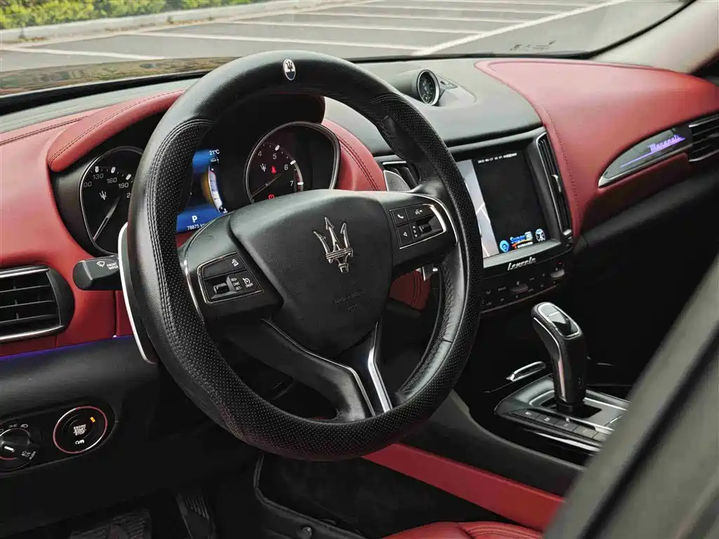 Maserati Levante 2016 3.0T Standard фото 14