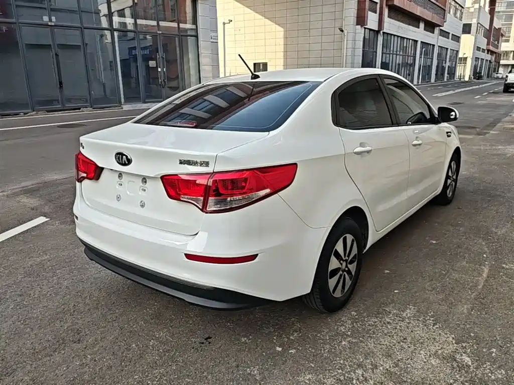Kia K2 2015 Sedan 1.4L AT GLS фото 7
